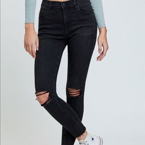 PACSUN BLACK RIPPED KNEE SKINNY JEANS